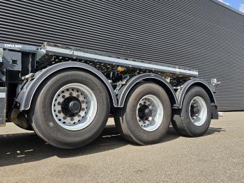 ABROLLKIPPER / 25T HOOKLIFT / LIFT AXLE